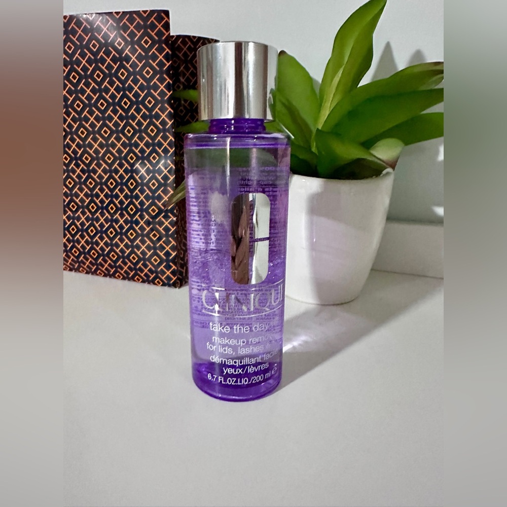 Clinique Take the Day Off Makeup Remover